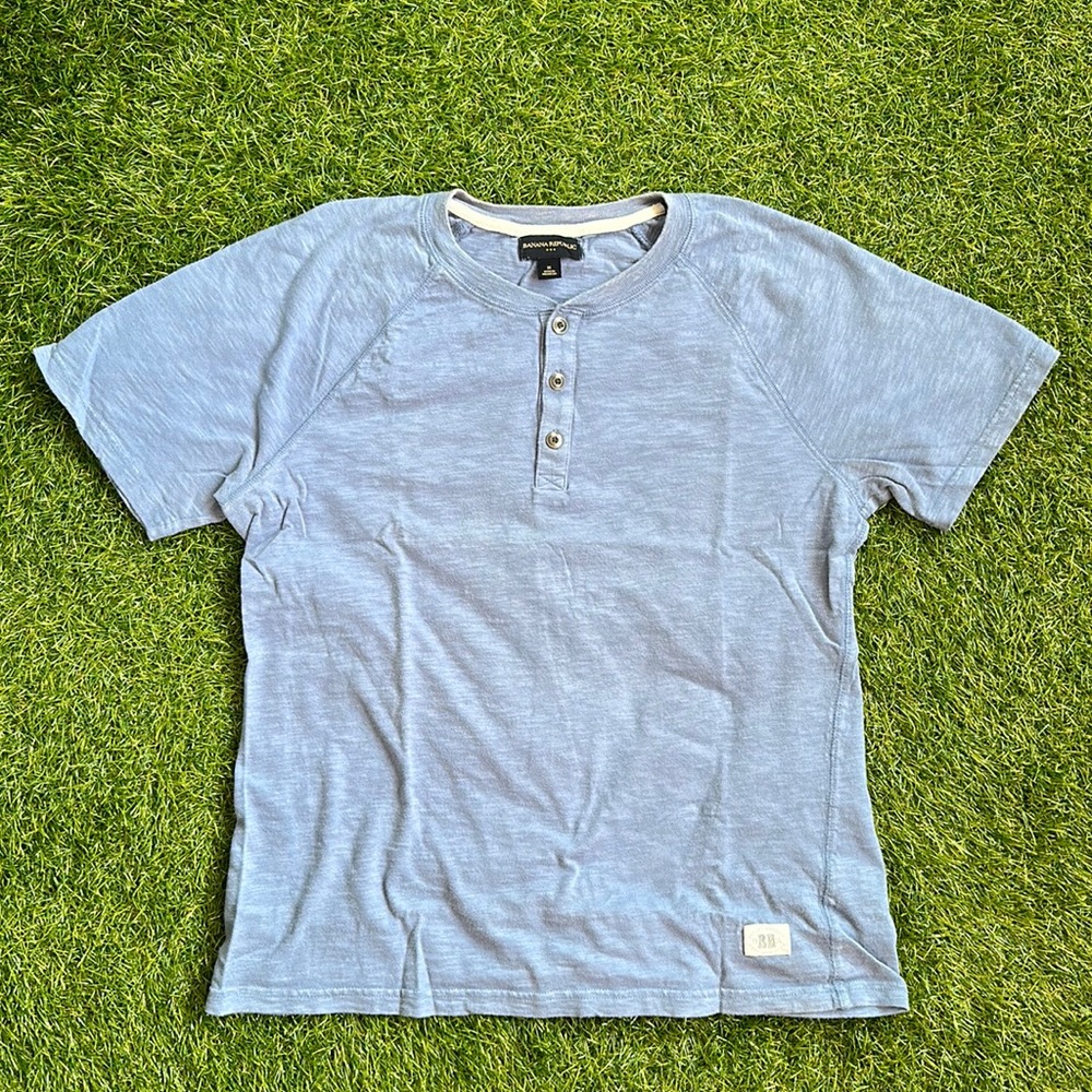 Banana Republic Short Sleeve Henley Tee